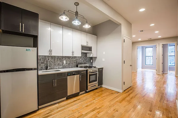 Rented by Nooklyn NYC LLC | media 24