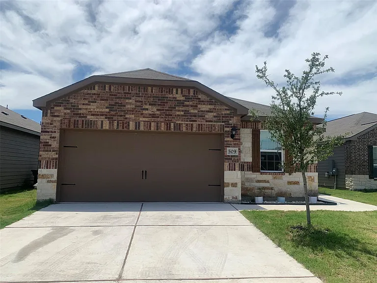 509 Congress Way — Photo 3