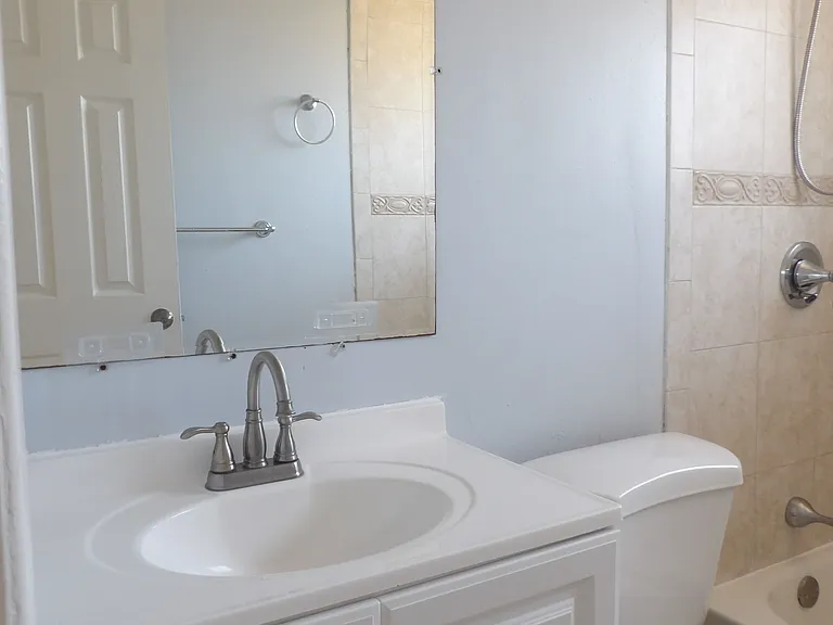 10025 Brandywine Ln — Photo 2