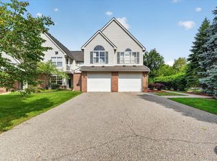 531 Brookfield Dr N #81, Westland, MI 48185