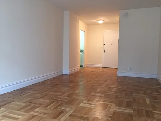 Rented by City & Suburban | media 18