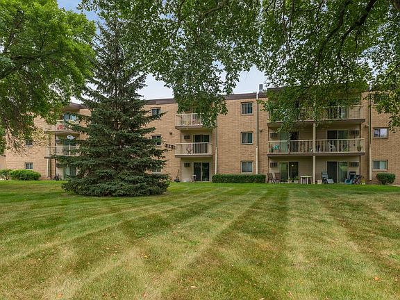 4th image of 3153 Old Highway 8 APT 210