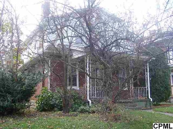 2nd image of 2311 Canby St