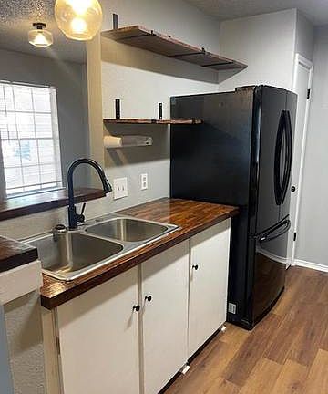 3rd image of 8921 Shadow Wood Ln