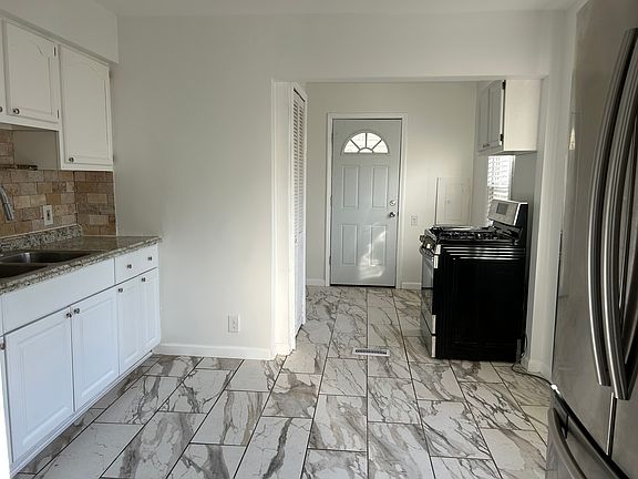 2nd image of 1777 Council Ave