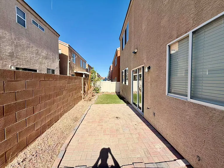 9080 Fathers Pride Ave — Photo 22