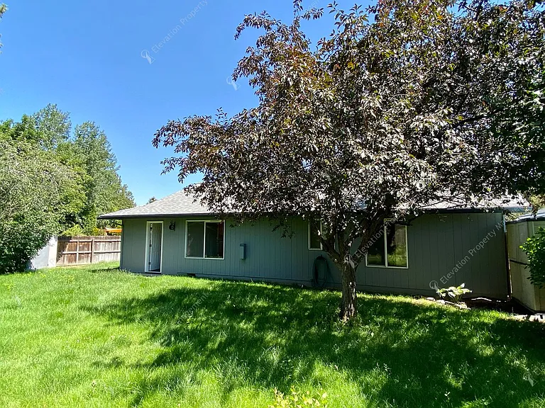 61875 Avonlea Cir — Photo 30