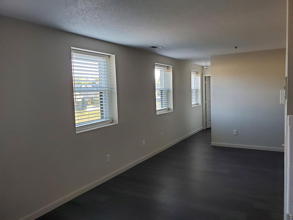 2nd image of 42 S Cherry St APT 222