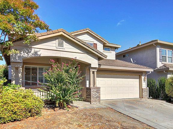 2nd image of 239 Ainger Cir