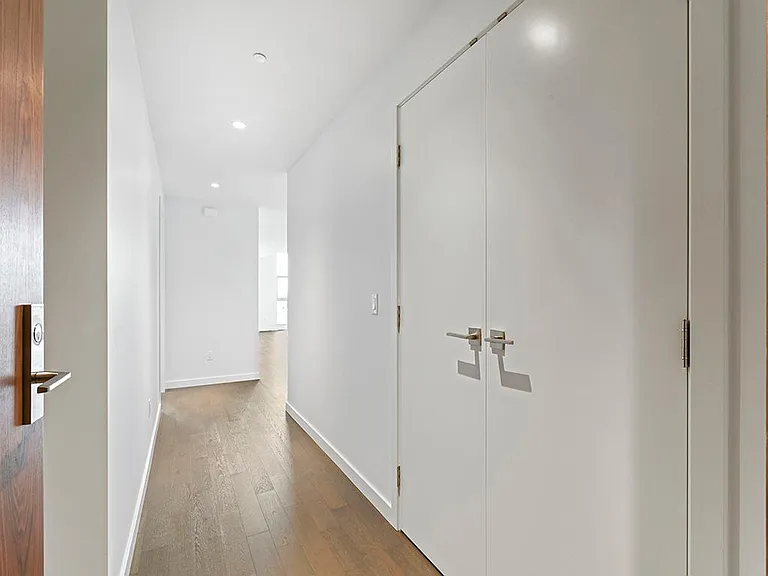 188 Bellevue Way NE #1201 — Photo 3