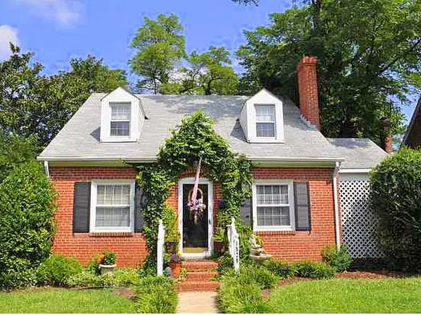 1528 Young St, Richmond, VA 23222