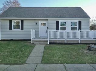 4 Gail Rd, New Castle, DE 19720