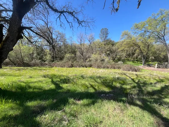 6055 Stanley Dr, Auburn, CA 95602