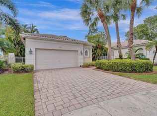 2525 Bay Pointe Ct, Weston, FL 33327