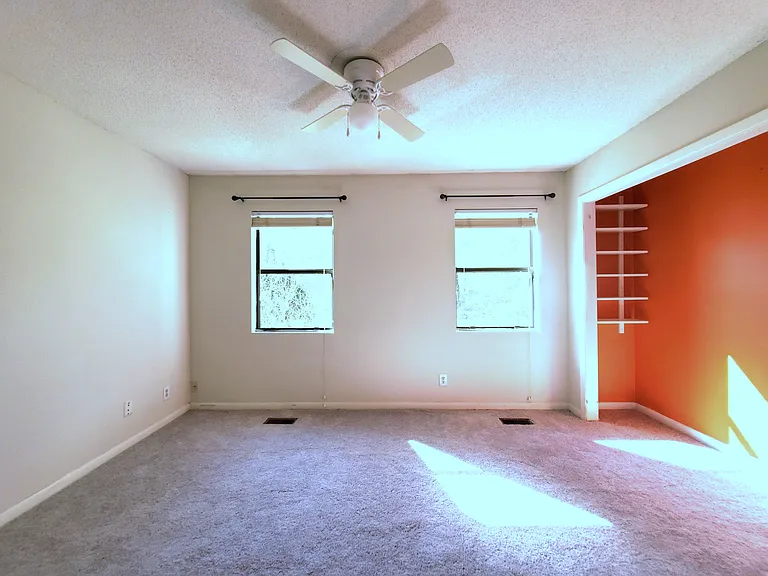 112 Beechwood Dr — Photo 16