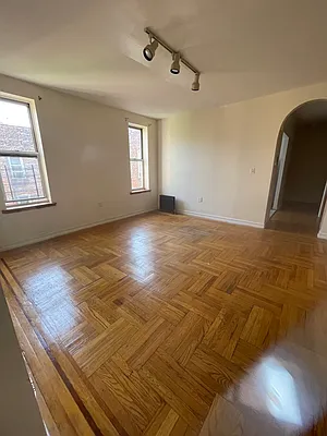 Rented by Crosstown Apartments NYC | media 10