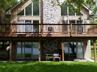 2518 Candlewick Dr SE, Poplar Grove, IL 61065