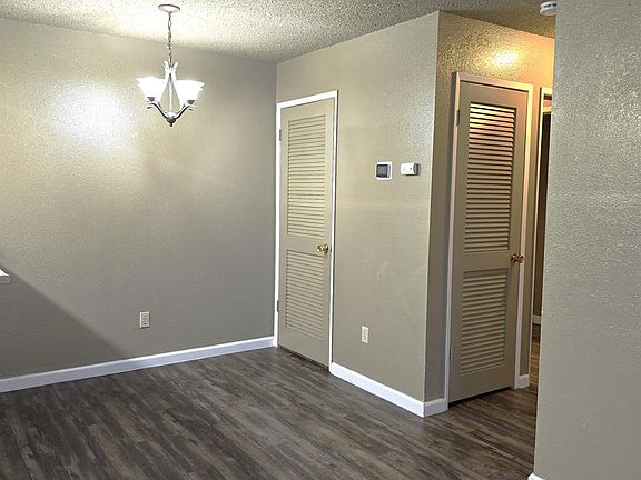 4th image of 3939 Madison Avenue #220