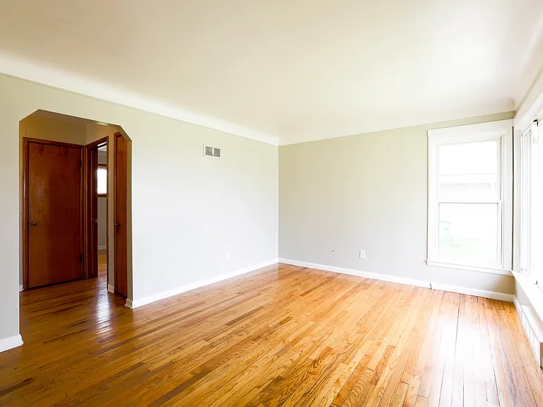 24535 Brittany Ave — Photo 3
