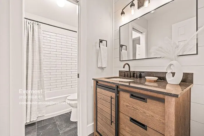 5908 S Manhattan Ave — Photo 24