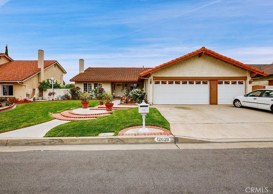 1st image of 12629 Sparwood Ln