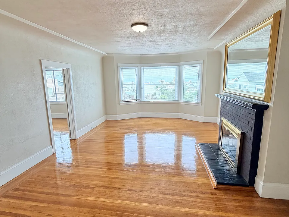 2530 Balboa St #4