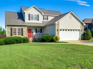 135 Players Park Cir, Statesville, NC 28677