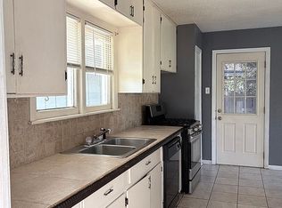 1805 Bowie Dr, Corsicana, TX 75110