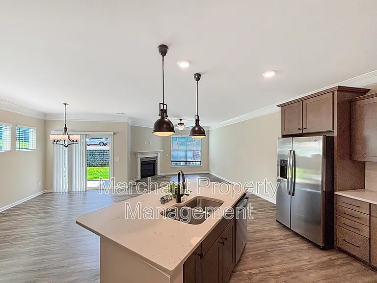106 Muir Way — Photo 9