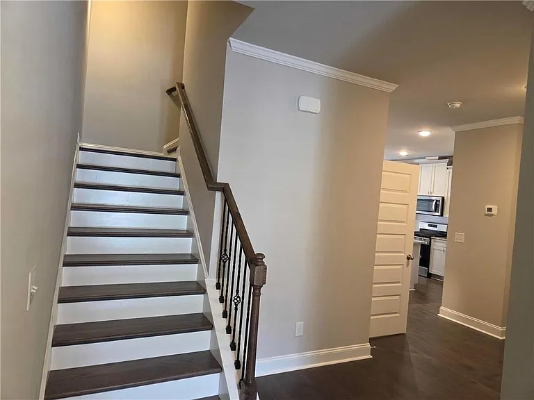6005 Arbor Knoll Pl — Photo 3