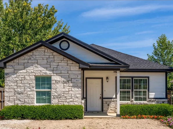 1032 Blueridge Dr, Canyon Lake, TX 78133
