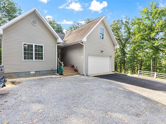 2nd image of 1529 County Road 425