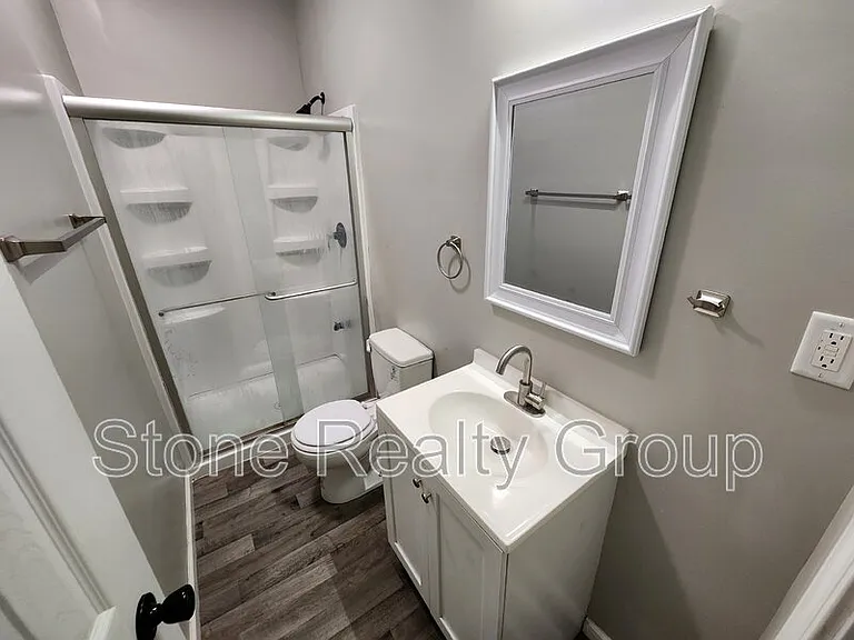 1131 Maple Ave #A — Photo 8