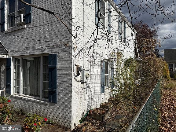 3rd image of 418 Ohio Ave