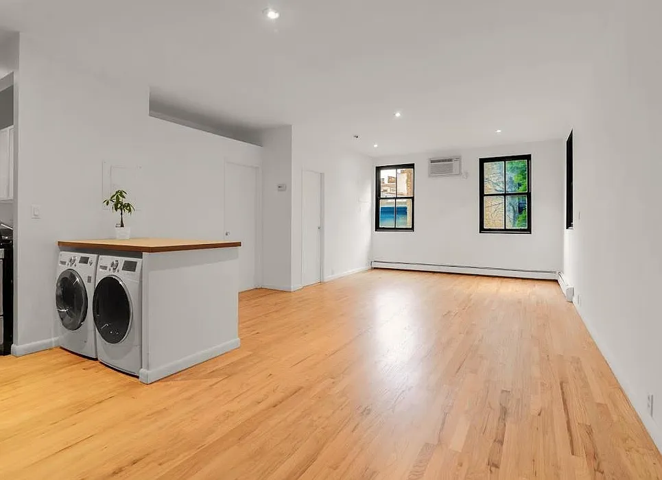 Building Photo - 296 Elizabeth St #4R