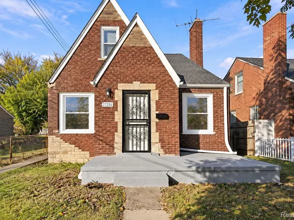 15223 Young St, Detroit, MI 48205