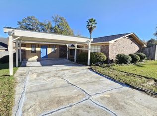 302 Weathersby Rd, Hattiesburg, MS 39402