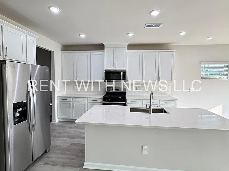 649 White Birch Ln — Photo 6