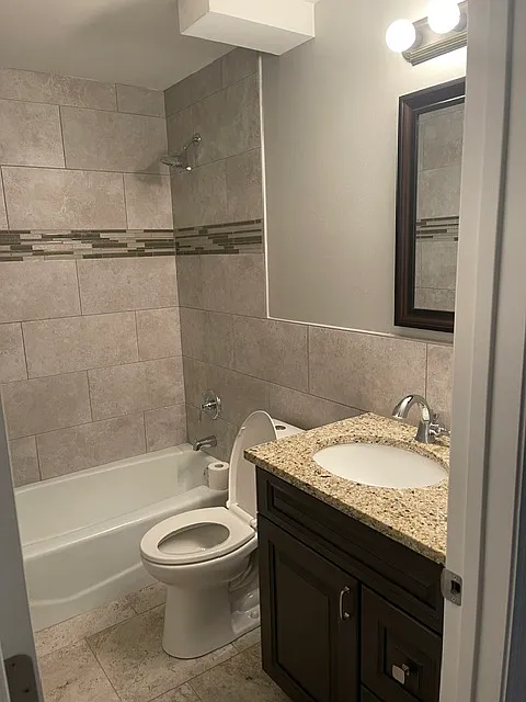 2 bed, 950 sqft, $2,140 — Photo 4