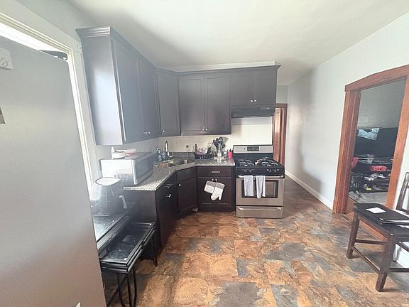 3rd image of 2323 N Latrobe Ave