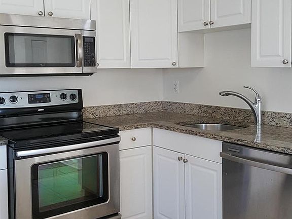 4th image of 4919 McFarland Dr