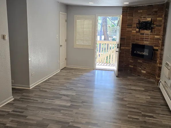 2190 S Holly St Unit 207, Denver, CO 80222