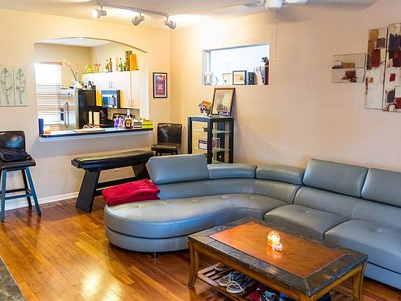 3rd image of 724 4th Ave S Unit 5