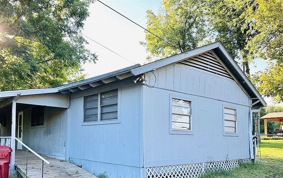 1st image of 316 Kaufman St N