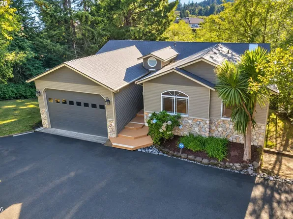 3252 NE 50th St, Lincoln City, OR 97367