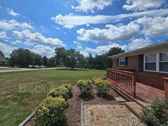 3rd image of 4665 Peace Rd