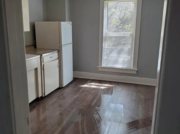 4930 Cleveland Ave #4, Lincoln, NE 68504