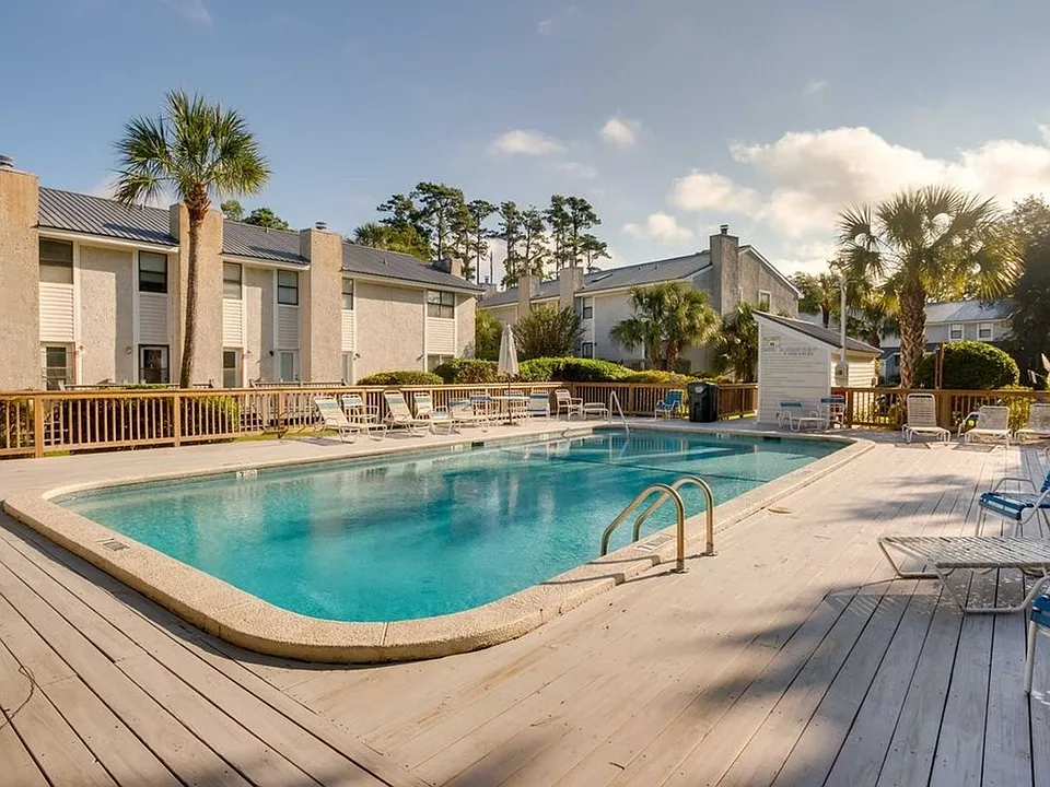 1000 Sea Island Rd #37