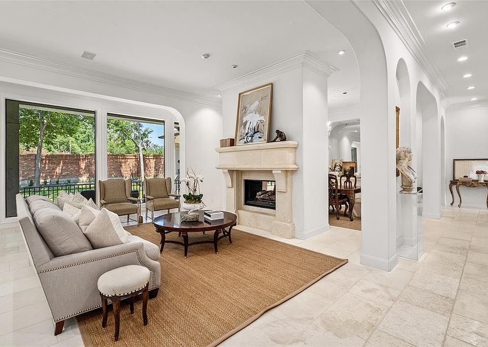 907 Huntington Cv, Houston, TX 77063 Zillow