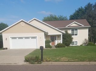 1717 Brickyard Ln, Chippewa Falls, WI 54729
